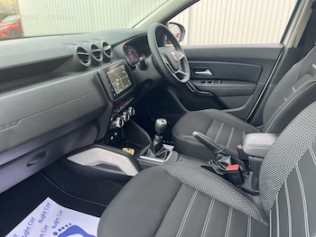 Used Dacia Duster 2021 for sale - 76731663: Photo