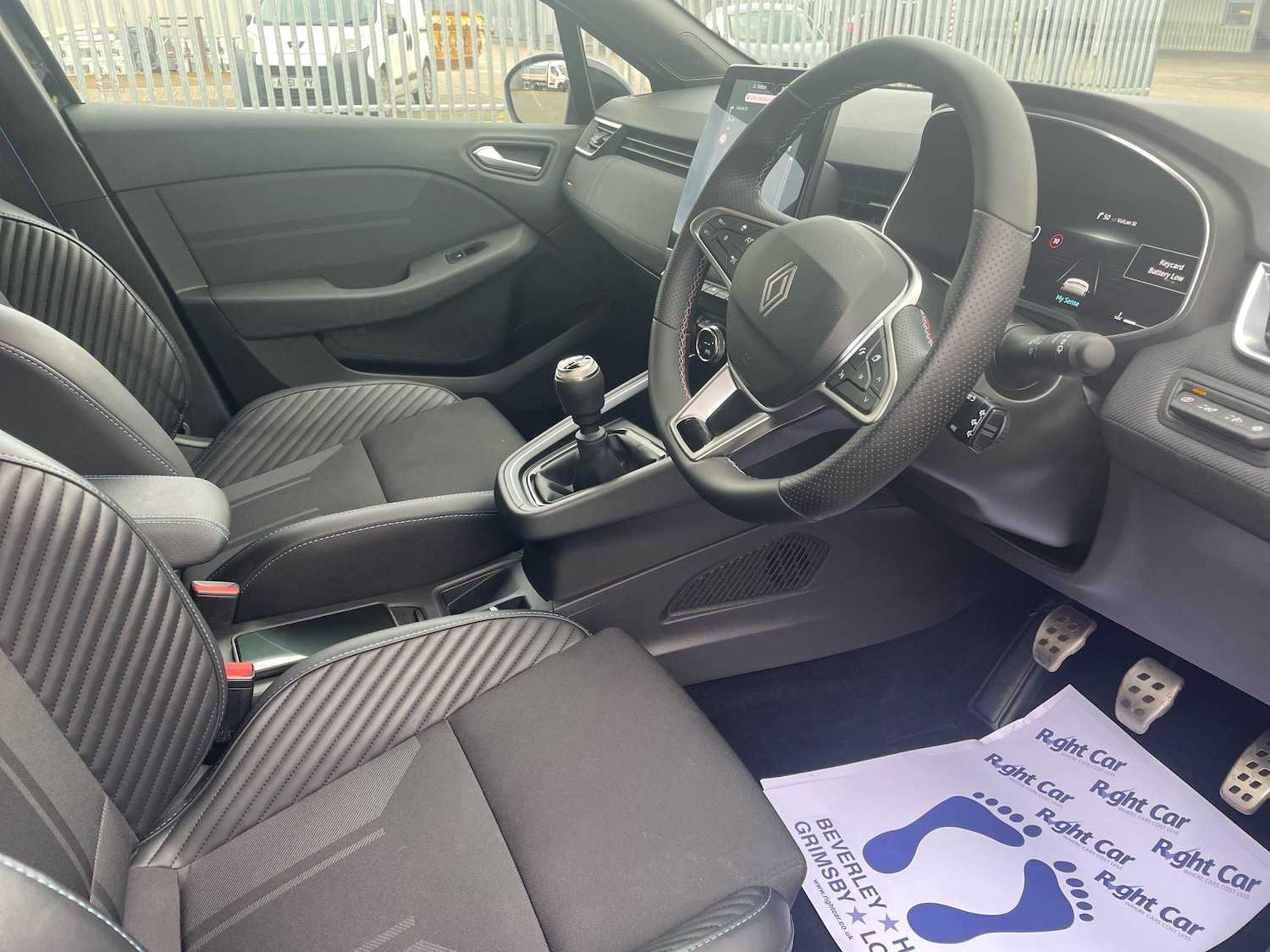 Used Renault Clio 2025 for sale - 76915120: Photo 6