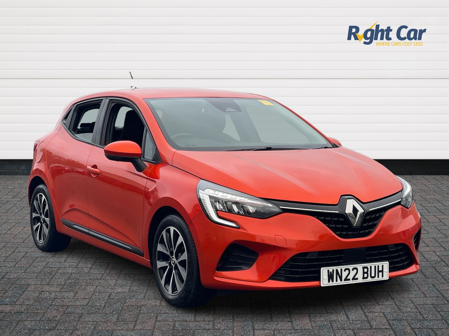 Used Renault Clio 2022 for sale - 76623673: Photo 1