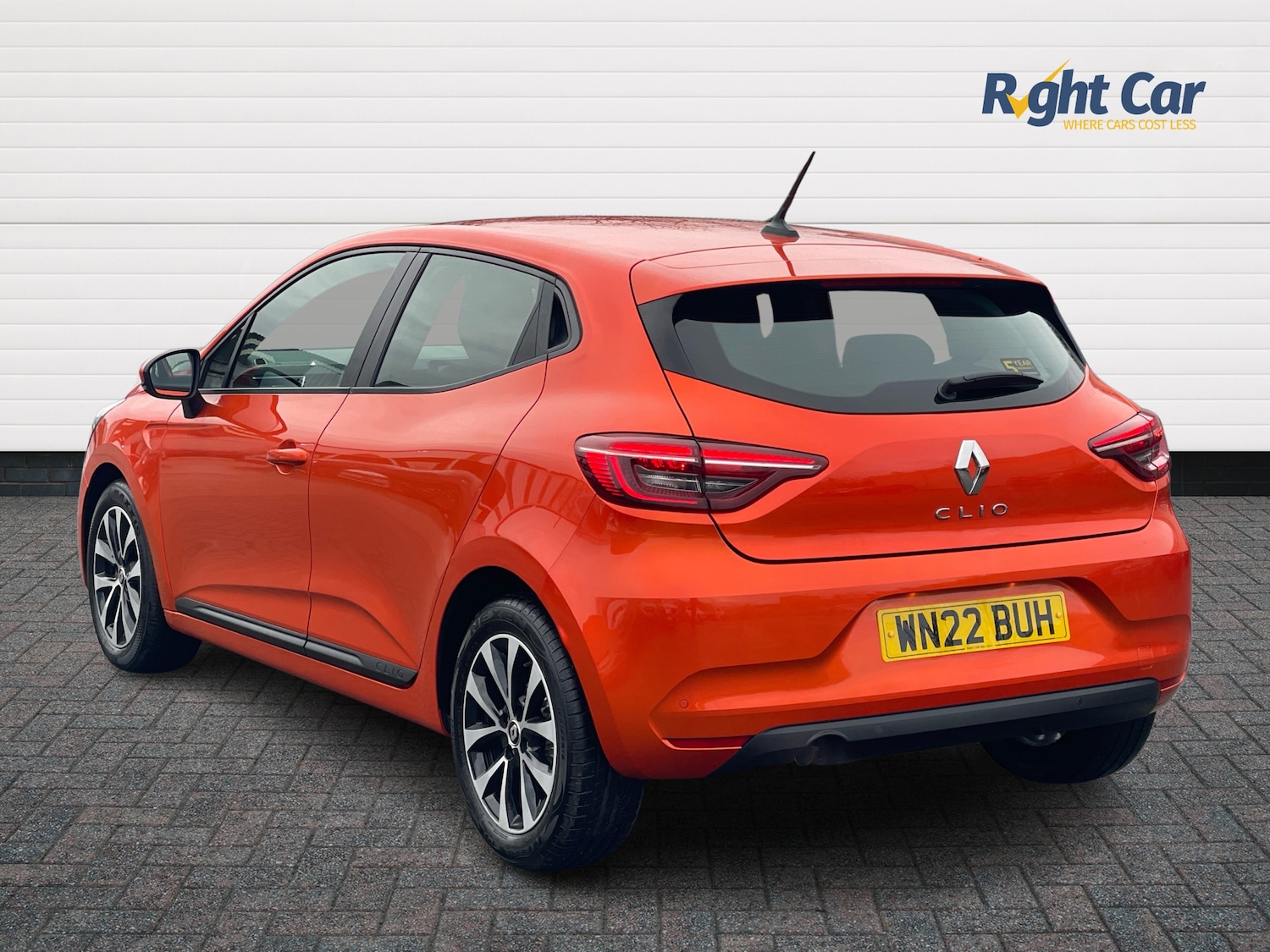 Used Renault Clio 2022 for sale - 76623673: Photo 3