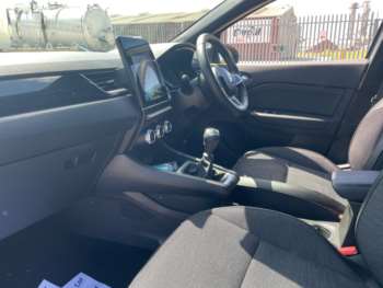 Used Renault Captur 2023 for sale - 75104678: Photo