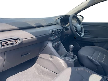 Used Dacia Sandero Stepway 2024 for sale - 79376005: Photo