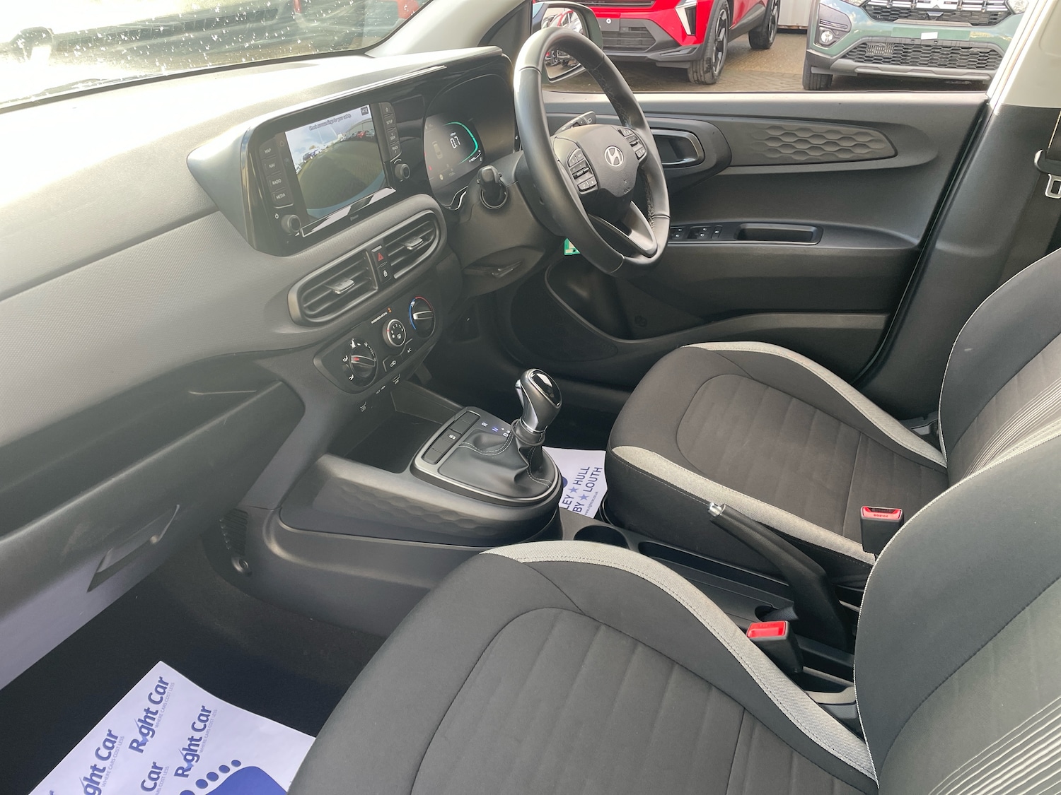 Used Hyundai i10 2024 for sale - 76691630: Photo 2