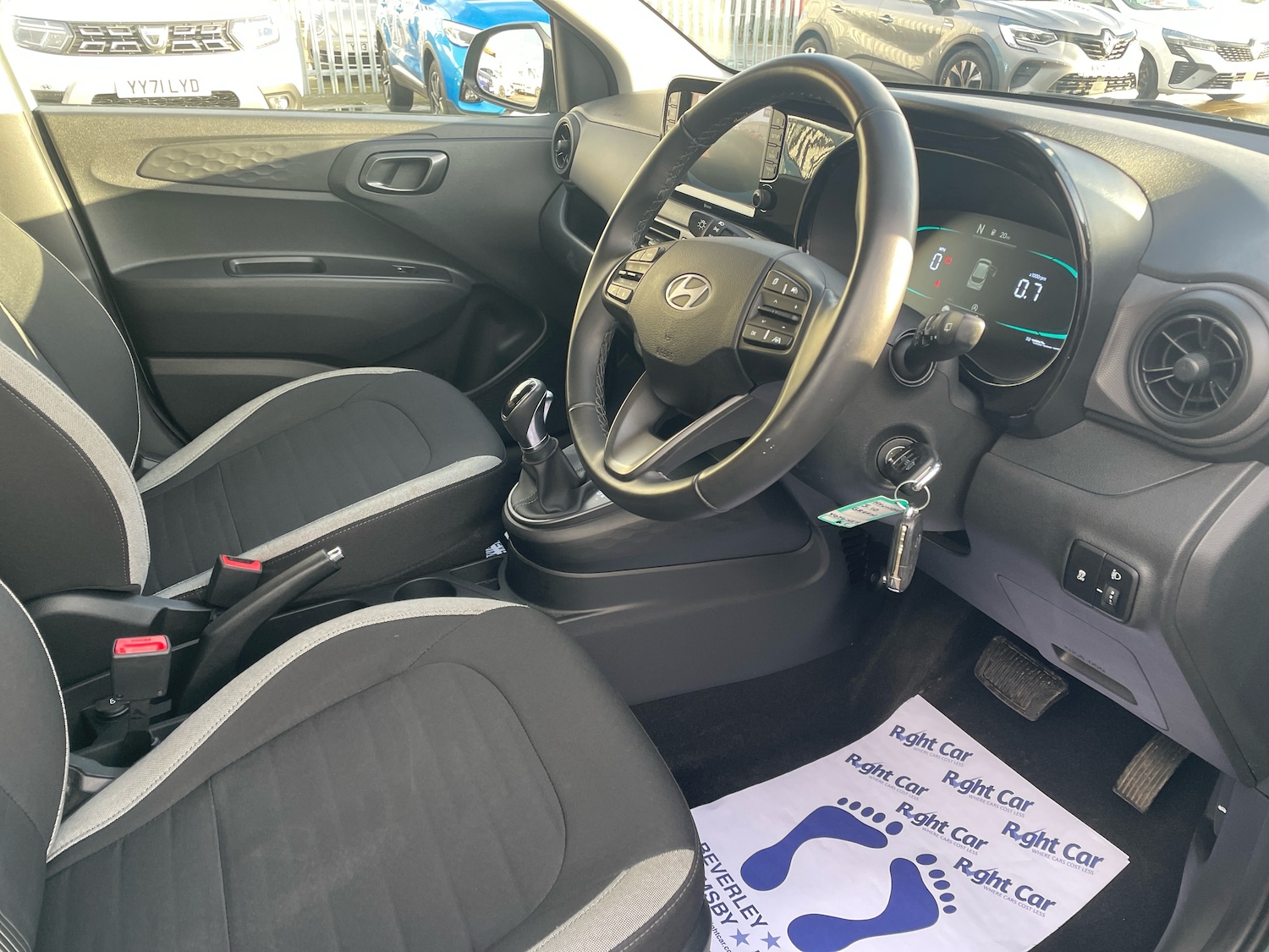 Used Hyundai i10 2024 for sale - 76691630: Photo 6