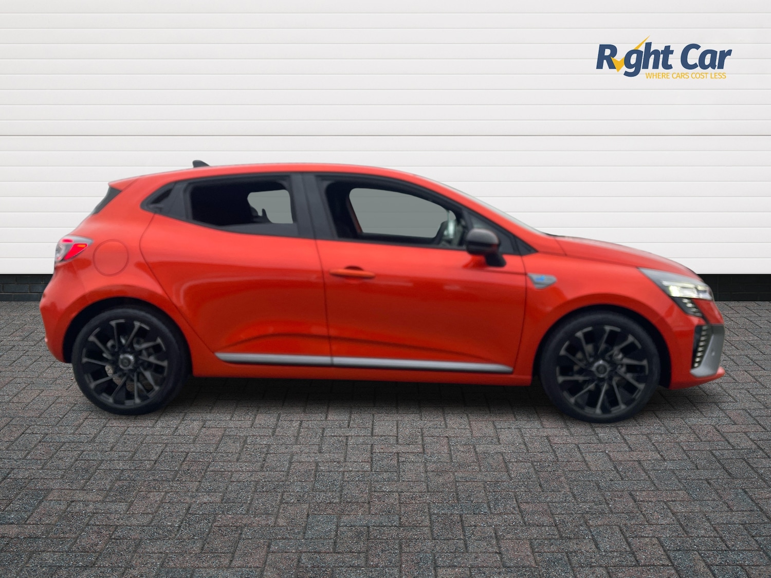 Used Renault Clio 2025 for sale - 77178235: Photo 4