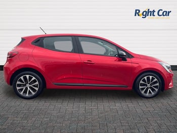 Used Renault Clio 2023 for sale - 79578902: Photo
