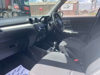 Used Suzuki Swift 2018 for sale - 74839598: Photo