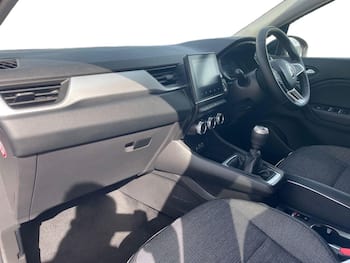 Used Renault Captur 2024 for sale - 79782730: Photo