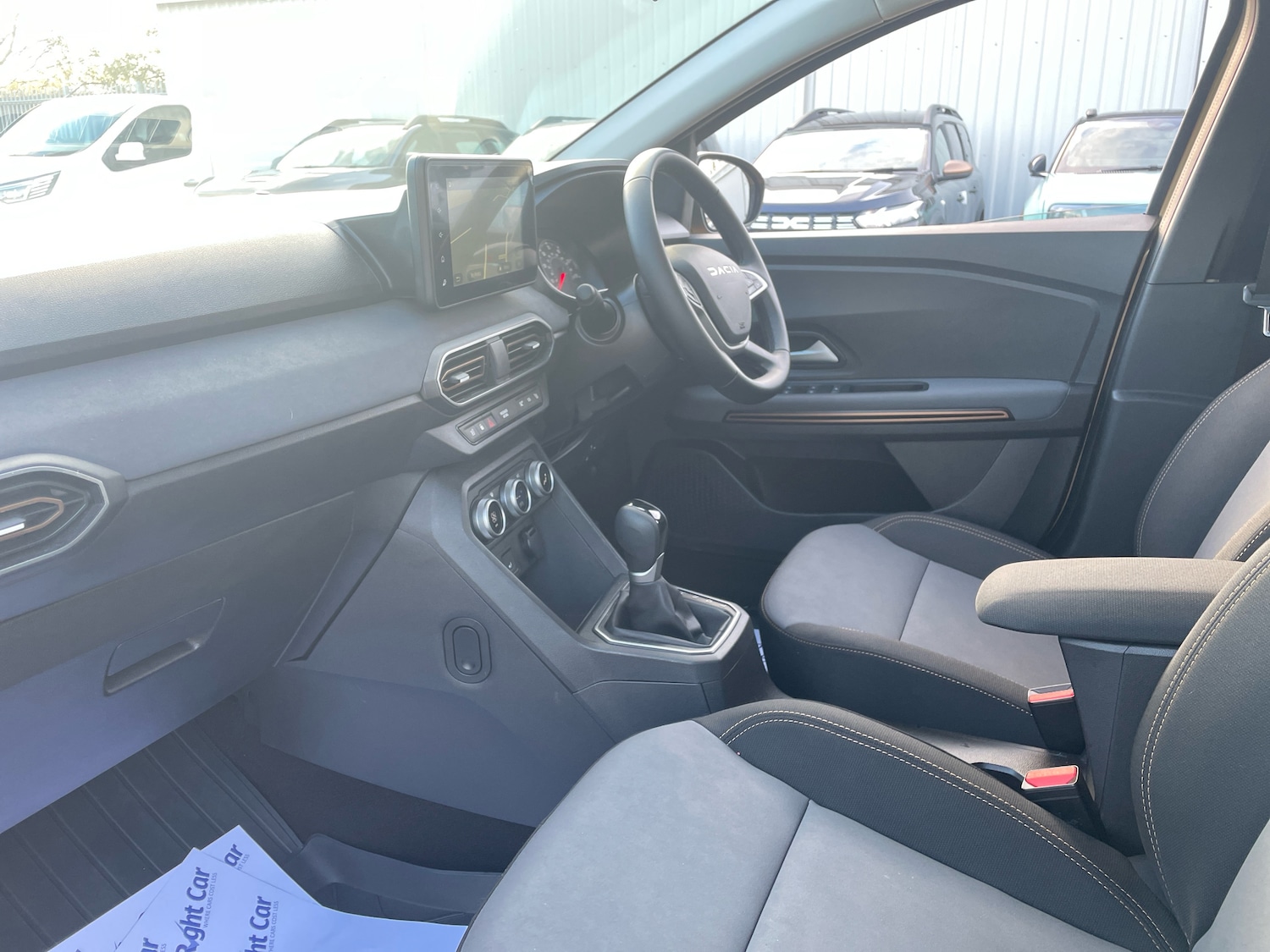 Used Dacia Sandero Stepway 2025 for sale - 76373068: Photo 2