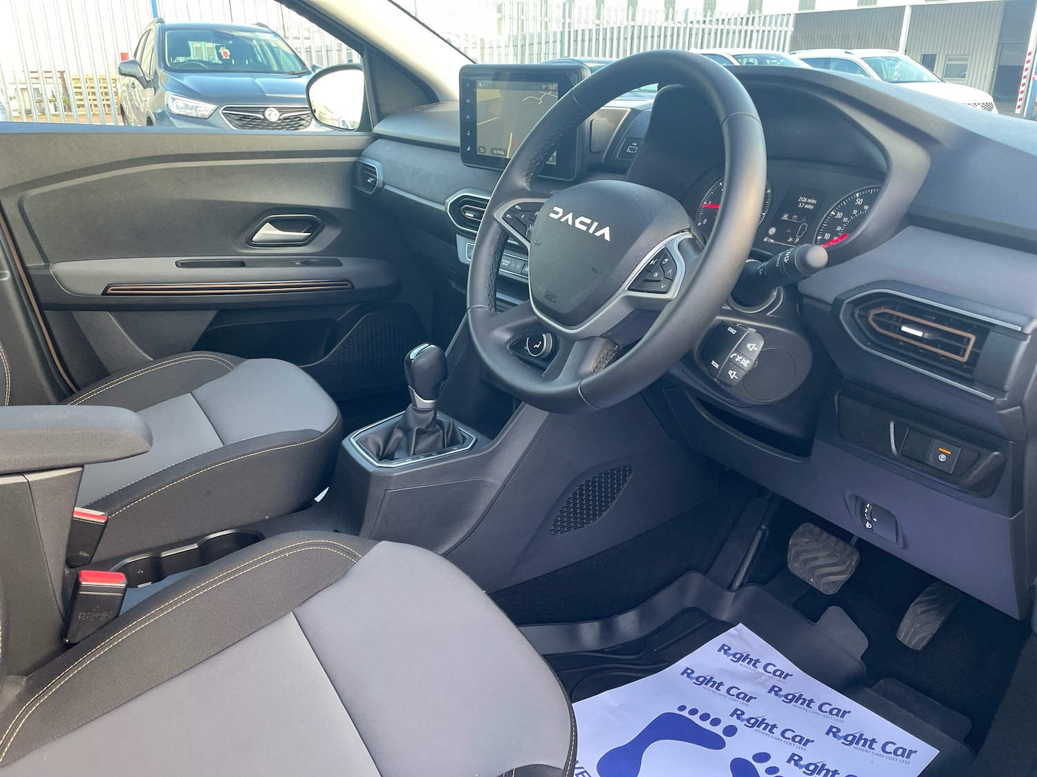Used Dacia Sandero Stepway 2025 for sale - 76373068: Photo 6