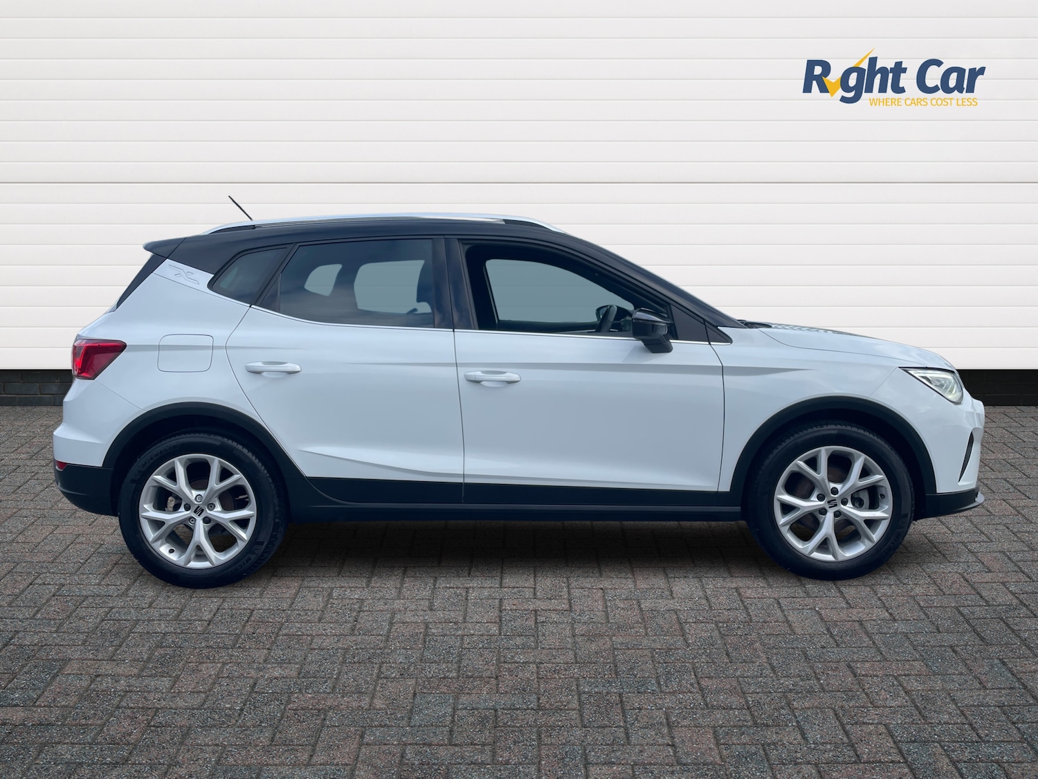 Used SEAT Arona 2023 for sale - 77360636: Photo 4