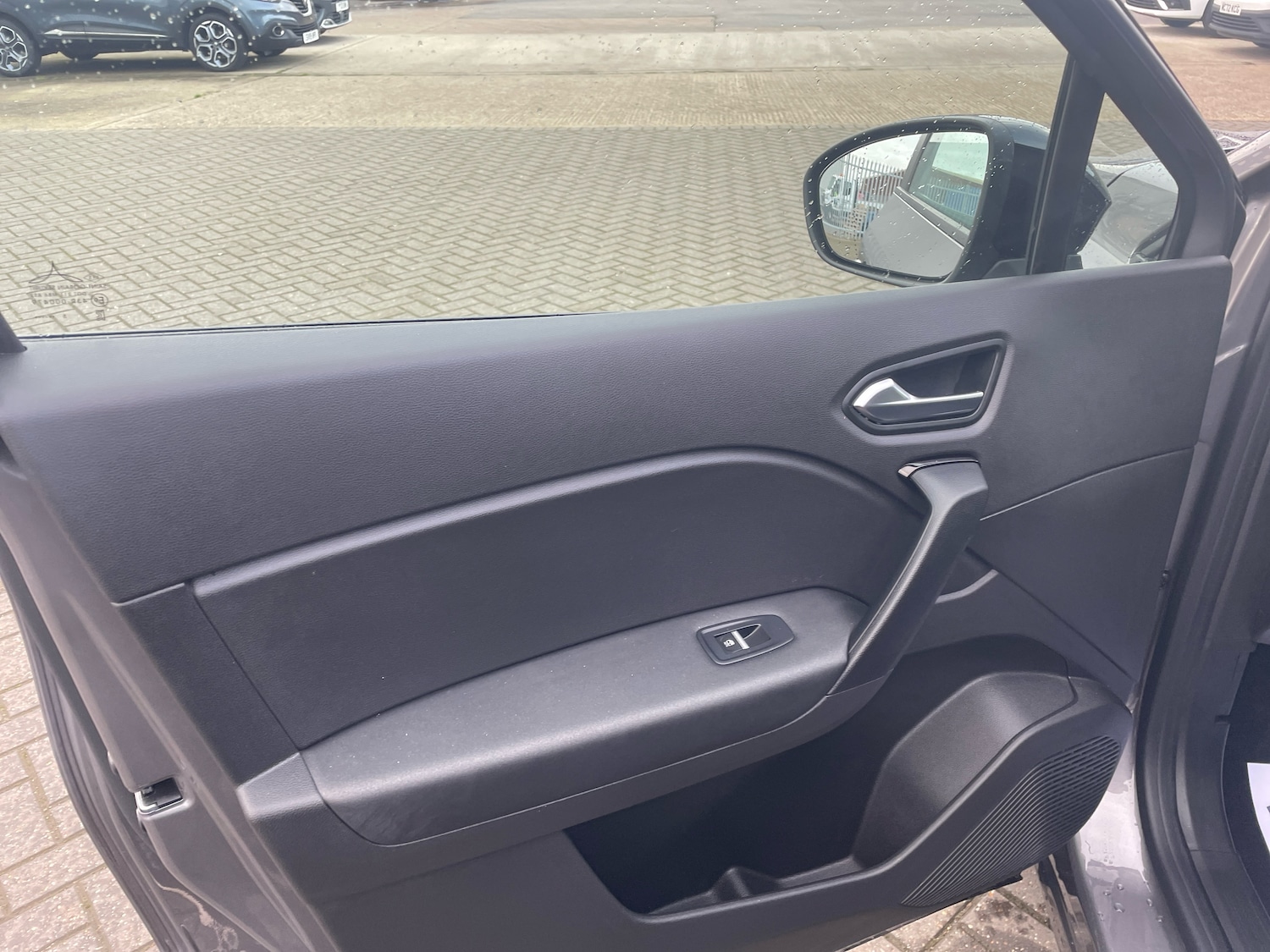 Used Renault Captur 2025 for sale - 76474735: Photo 11