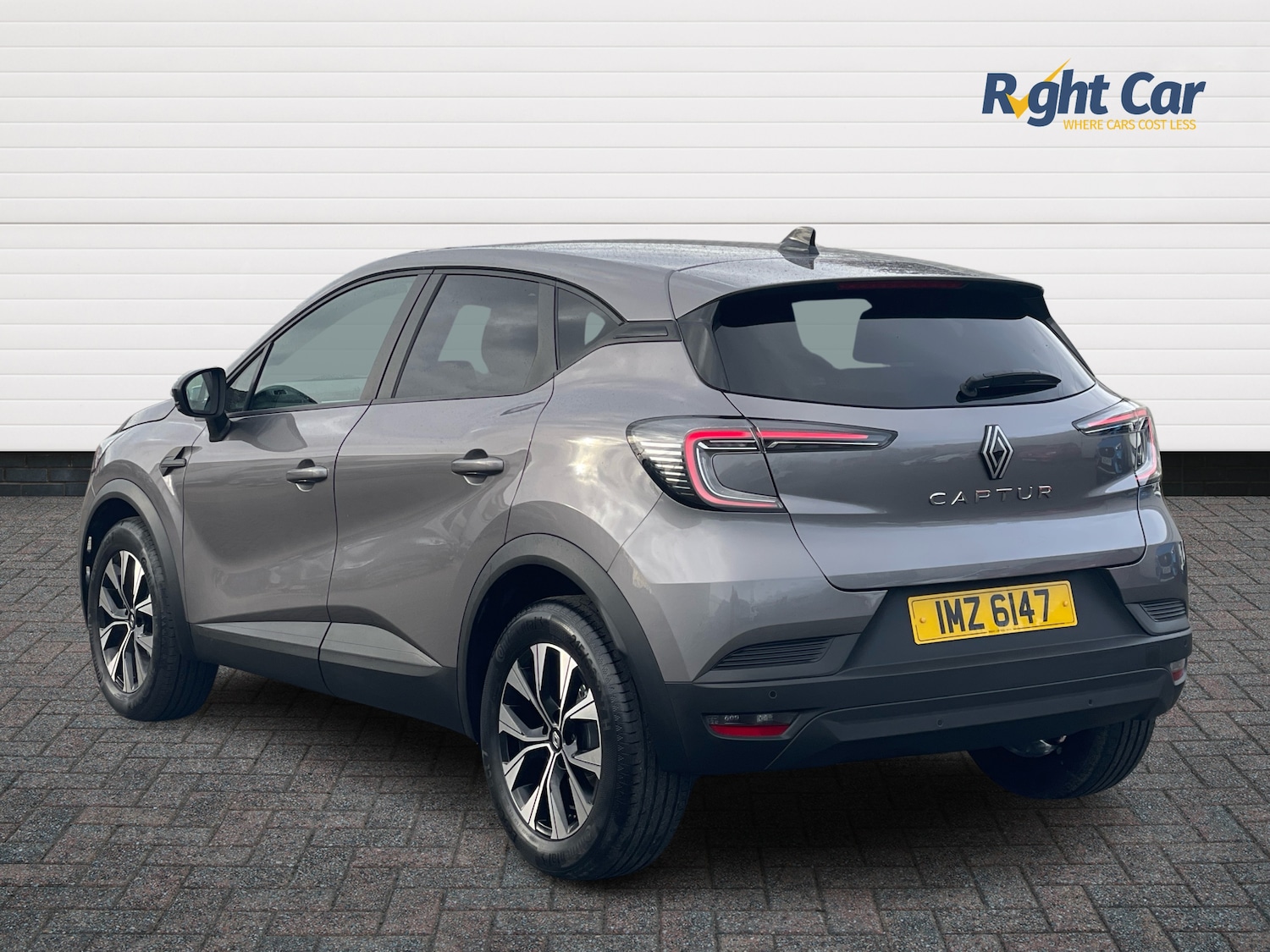 Used Renault Captur 2025 for sale - 76474735: Photo 3