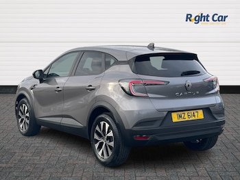 Used Renault Captur 2025 for sale - 76474735: Photo