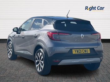 Used Renault Captur 2021 for sale - 75943659: Photo