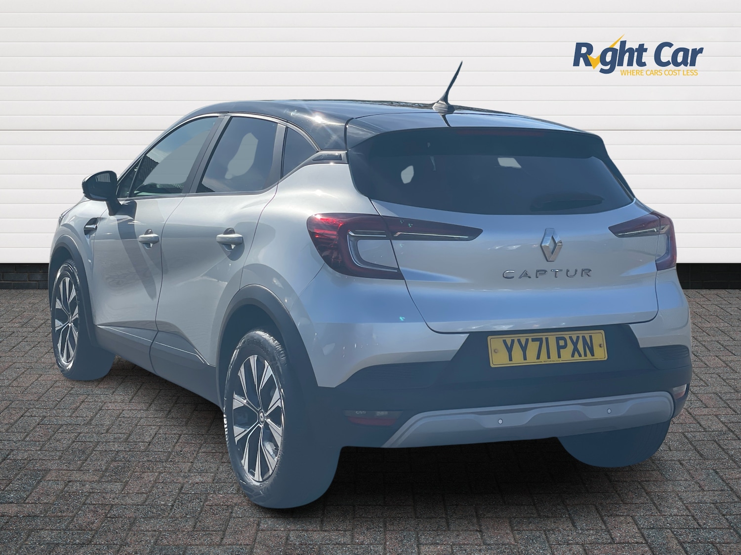 Used Renault Captur 2021 for sale - 76112616: Photo 3