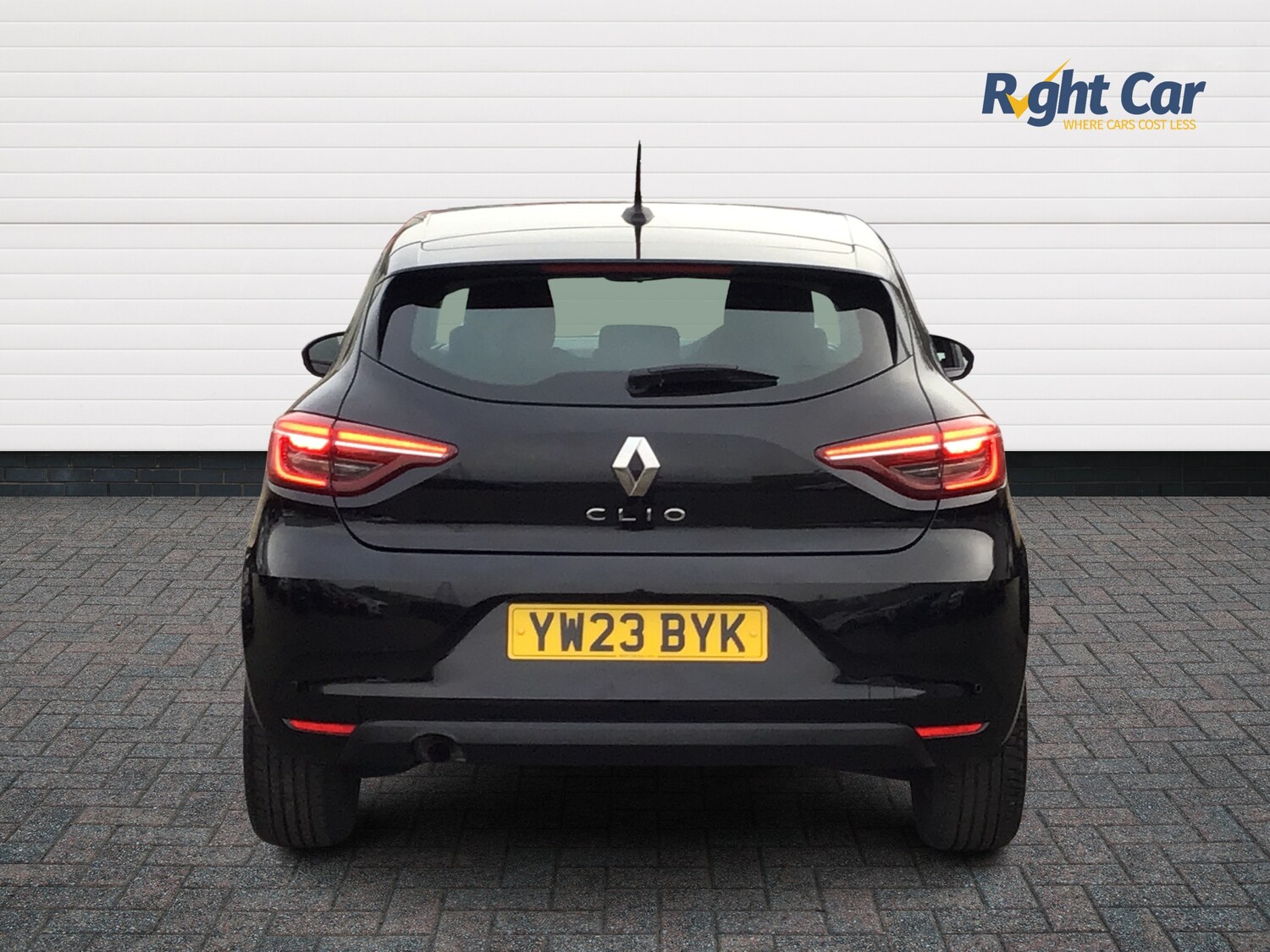Used Renault Clio 2023 for sale - 77911328: Photo 12