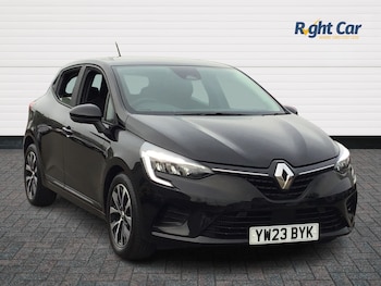 Used Renault Clio 2023 for sale - 77911328: Photo