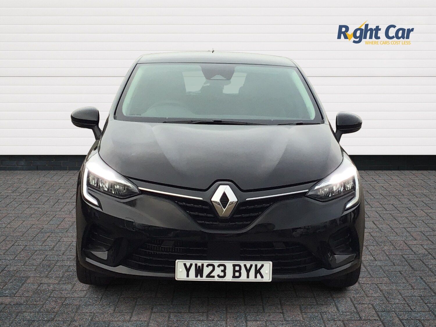 Used Renault Clio 2023 for sale - 77911328: Photo 7