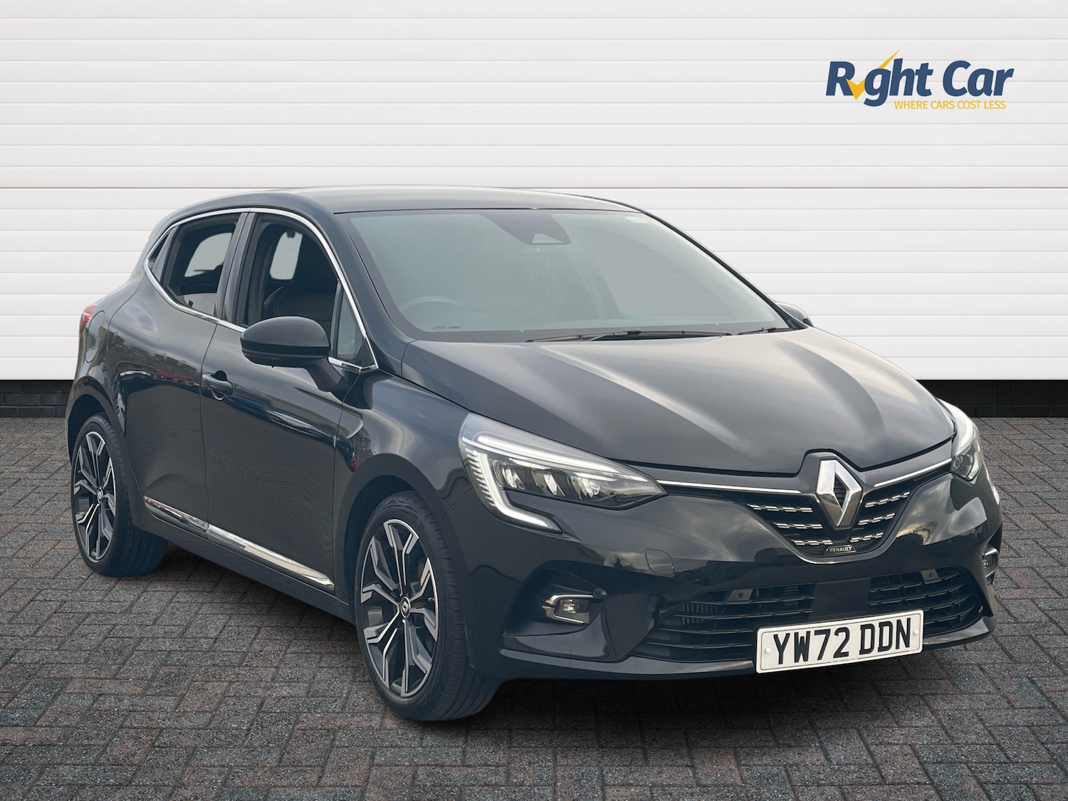 Used Renault Clio 2023 for sale - 76915127: Photo 1