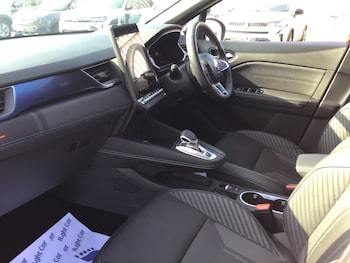 Used Renault Captur 2025 for sale - 77771274: Photo