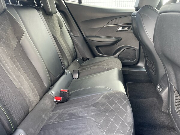 Used Peugeot 2008 2021 for sale - 75951000: Photo 10