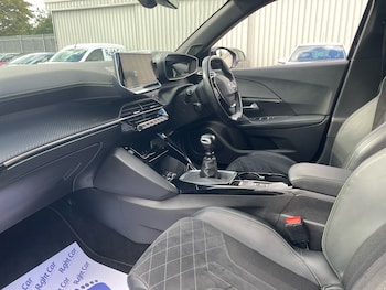 Used Peugeot 2008 2021 for sale - 75951000: Photo 2