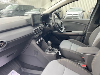 Used Dacia Jogger 2025 for sale - 78811687: Photo