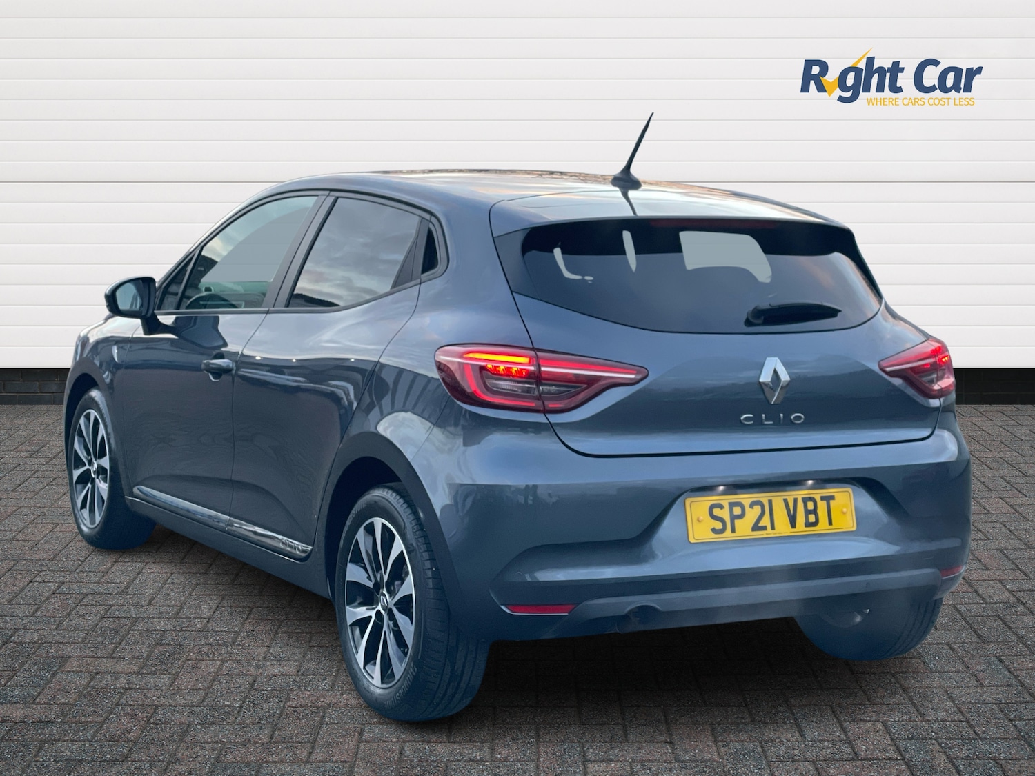 Used Renault Clio 2021 for sale - 77360633: Photo 3