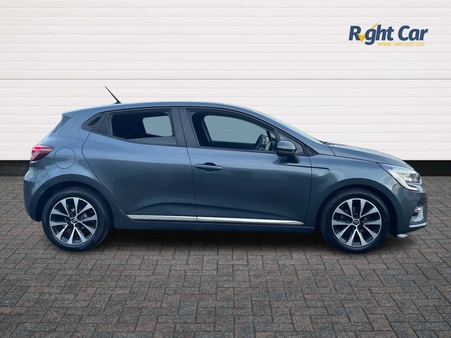 Used Renault Clio 2021 for sale - 77360633: Photo 4