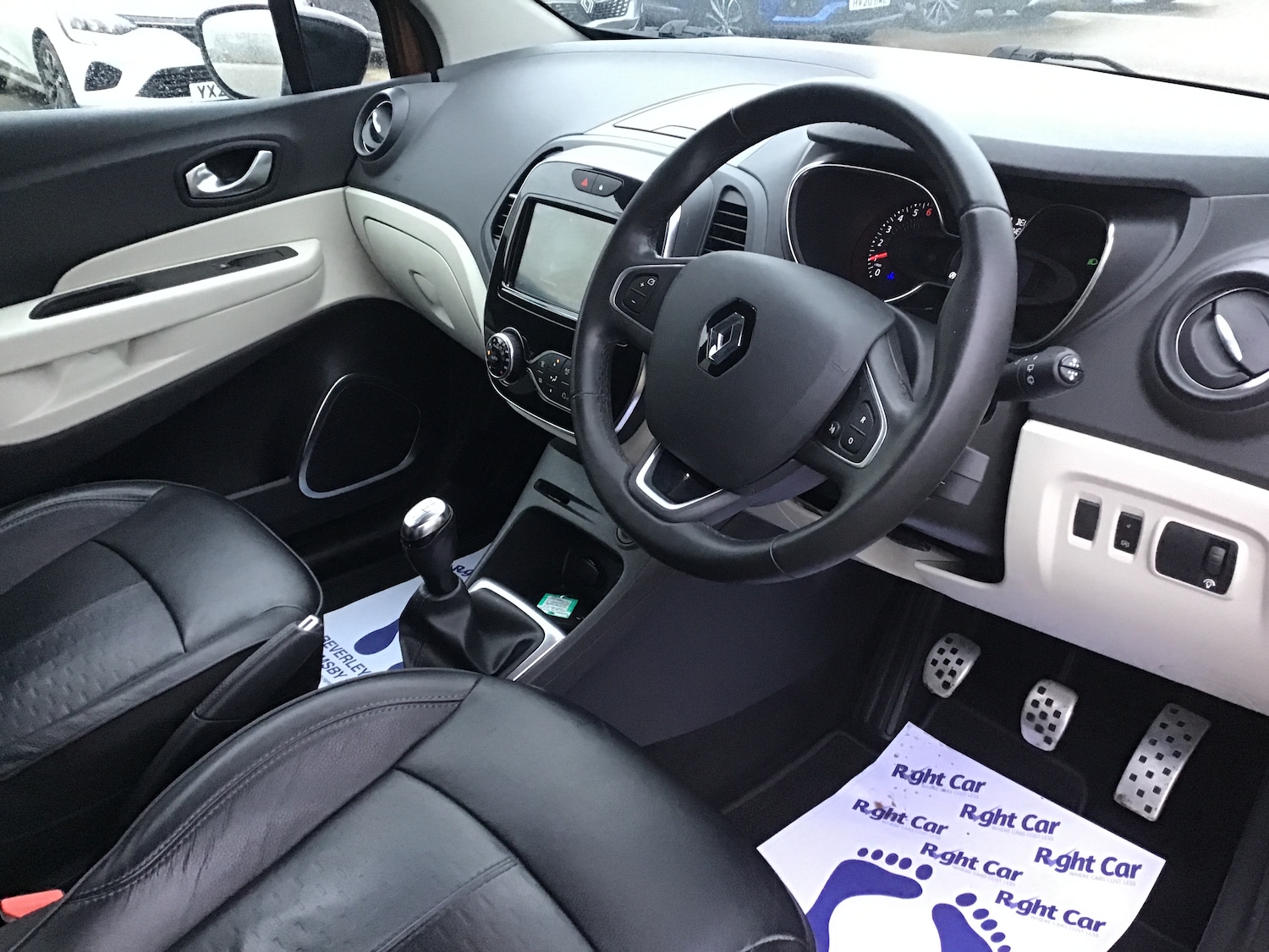 Used Renault Captur 2017 for sale - 77698316: Photo 6