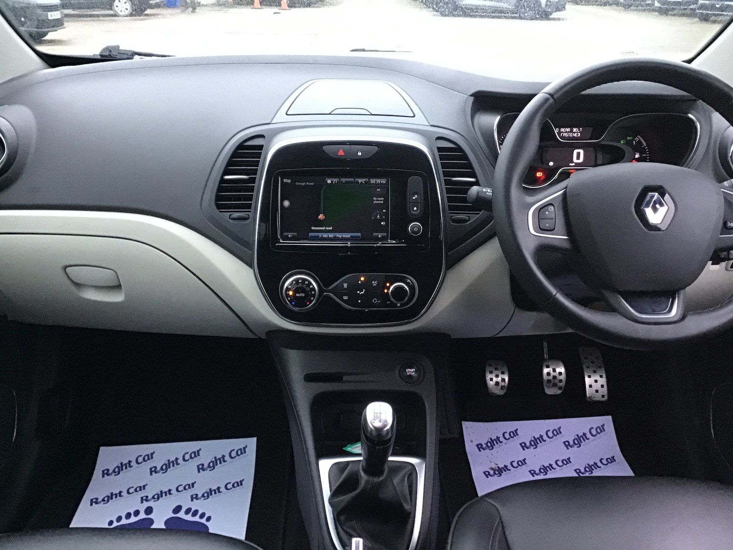 Used Renault Captur 2017 for sale - 77698316: Photo 8