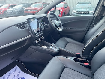 Used Renault Zoe 2022 for sale - 76691628: Photo