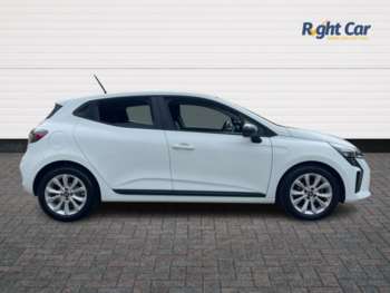 Used Renault Clio 2024 for sale - 74601204: Photo