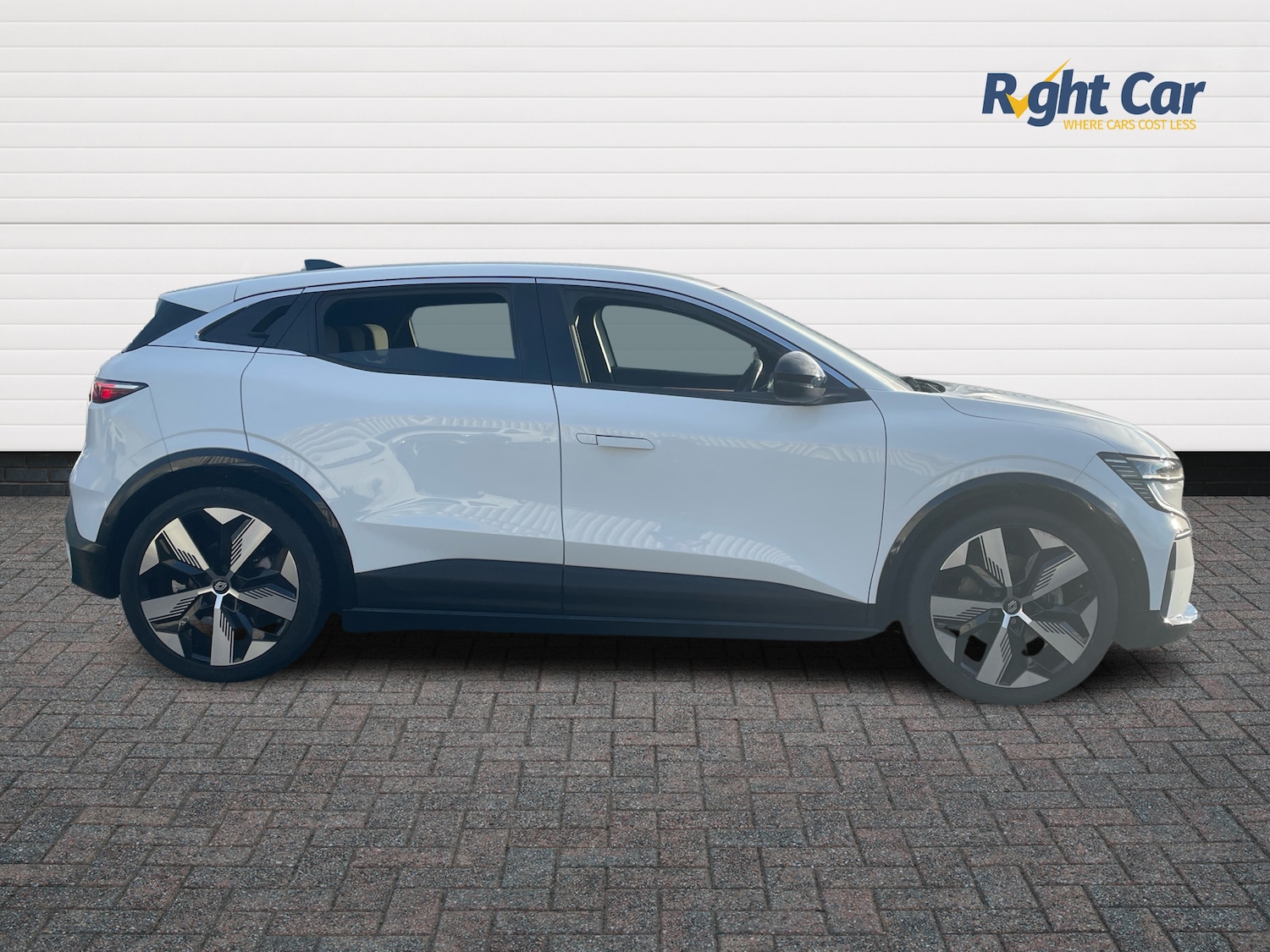 Used Renault Megane E Tech 2023 for sale - 77134033: Photo 4