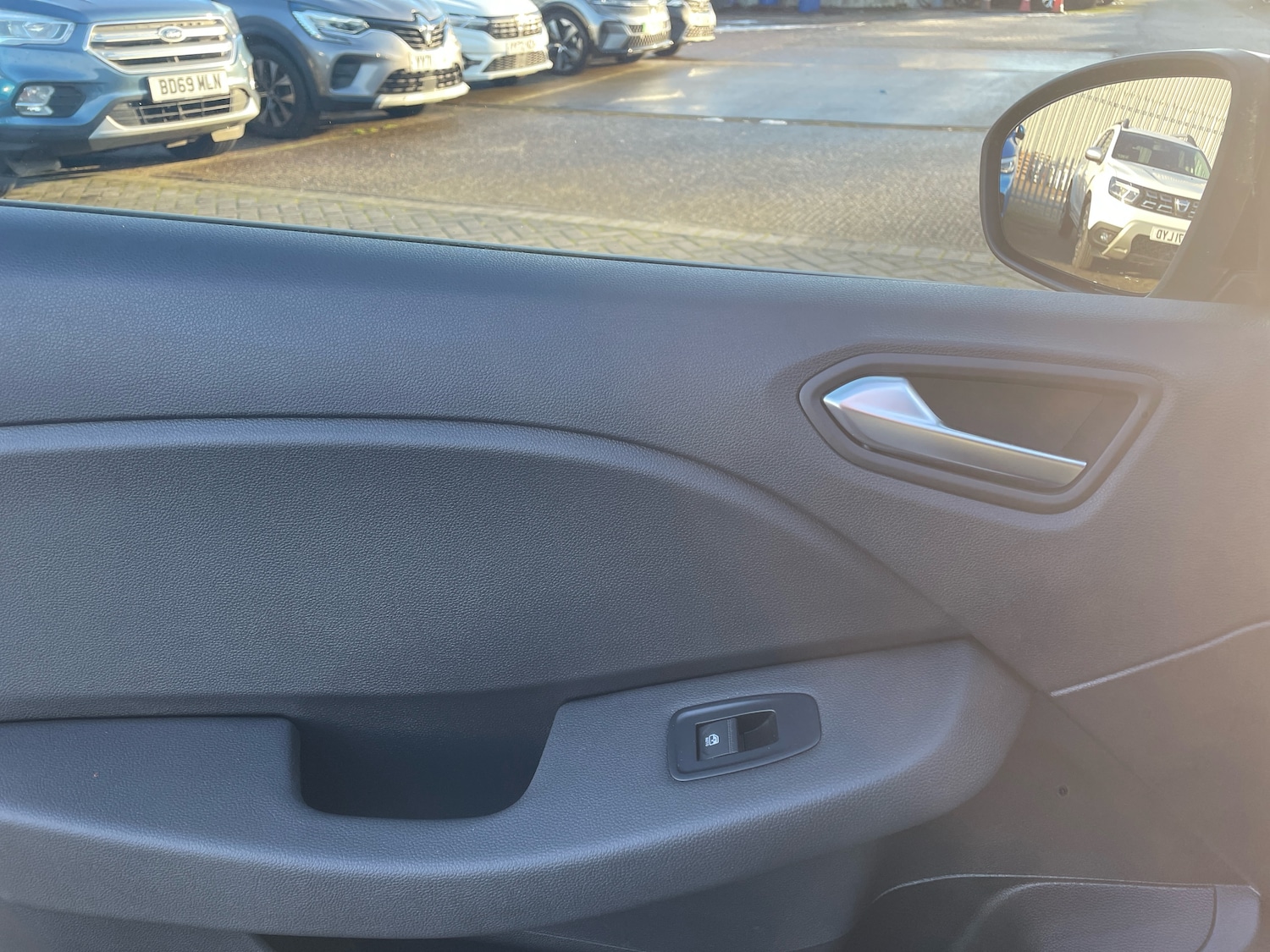 Used Renault Clio 2024 for sale - 76661132: Photo 11