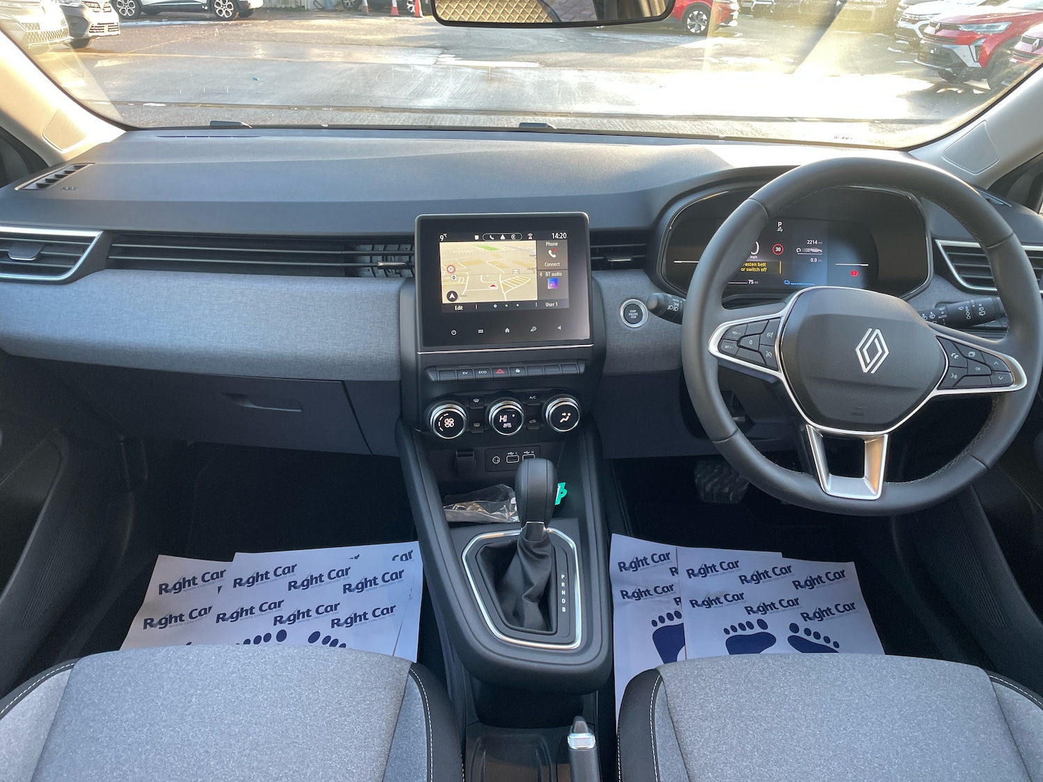 Used Renault Clio 2024 for sale - 76661132: Photo 8