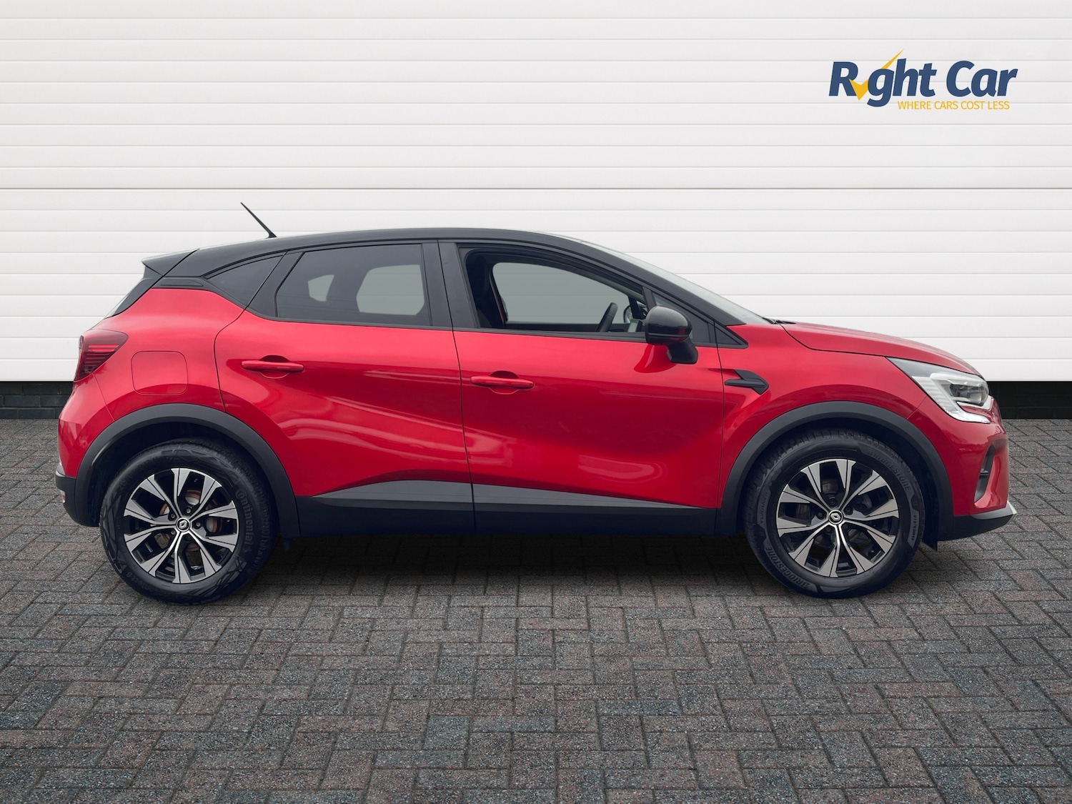 Used Renault Captur 2022 for sale - 77512725: Photo 4