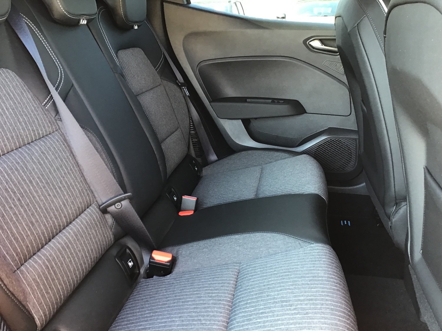 Used Renault Clio 2023 for sale - 77942174: Photo 10