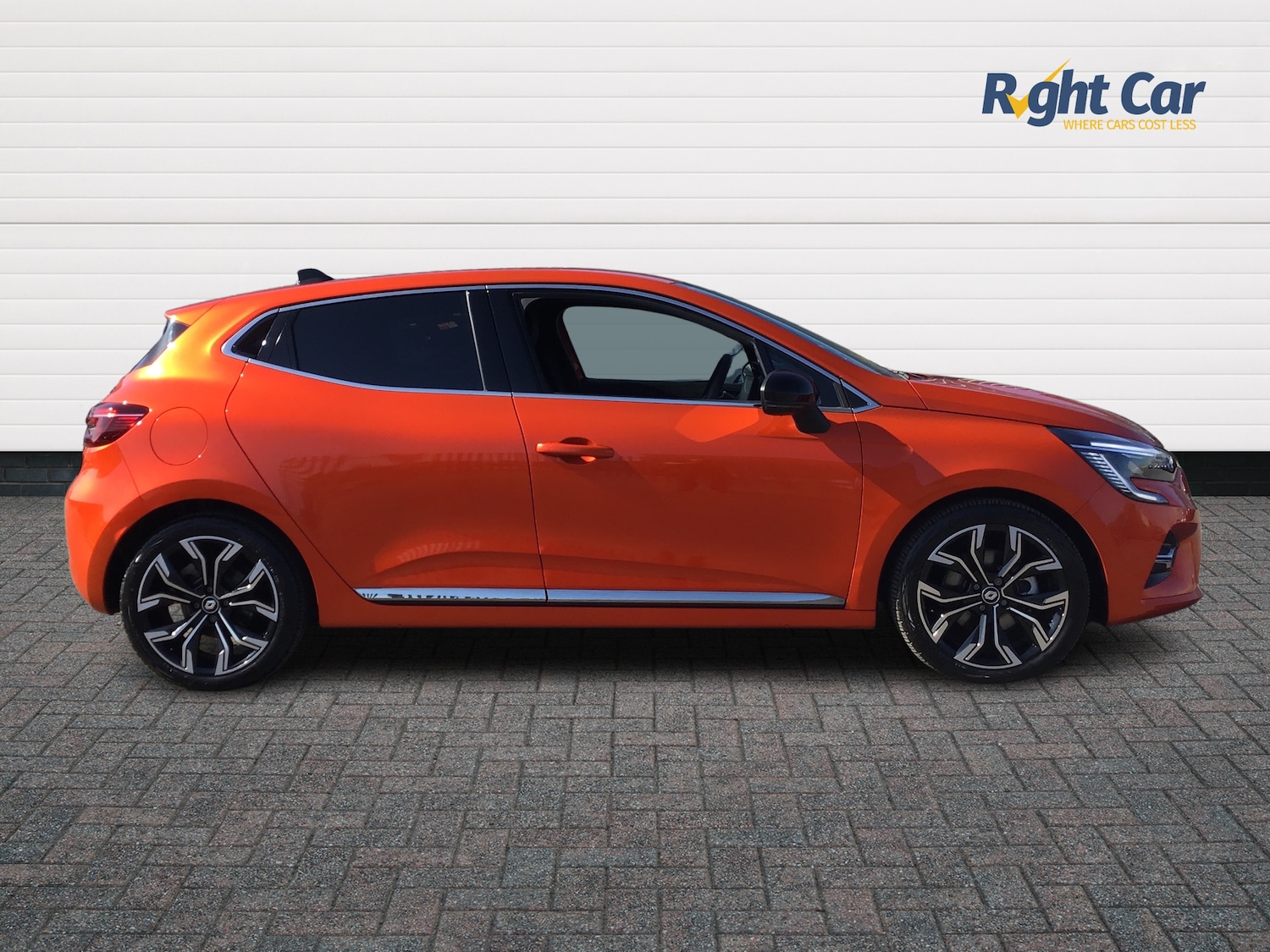 Used Renault Clio 2023 for sale - 77942174: Photo 4