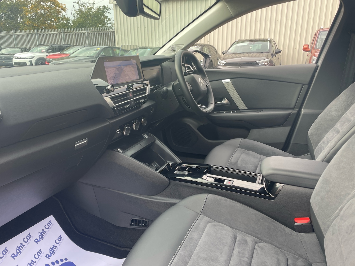 Used Citroen C4 2024 for sale - 76155300: Photo 2