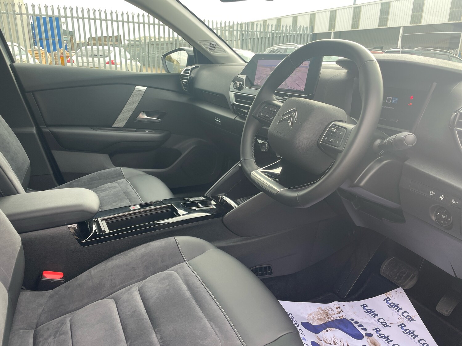 Used Citroen C4 2024 for sale - 76155300: Photo 6