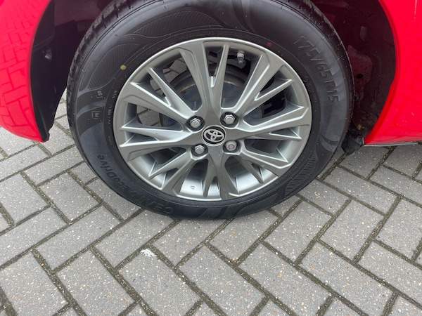 Used Toyota Yaris 2018 for sale - 76217369: Photo 5
