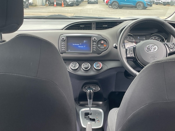 Used Toyota Yaris 2018 for sale - 76217369: Photo 8