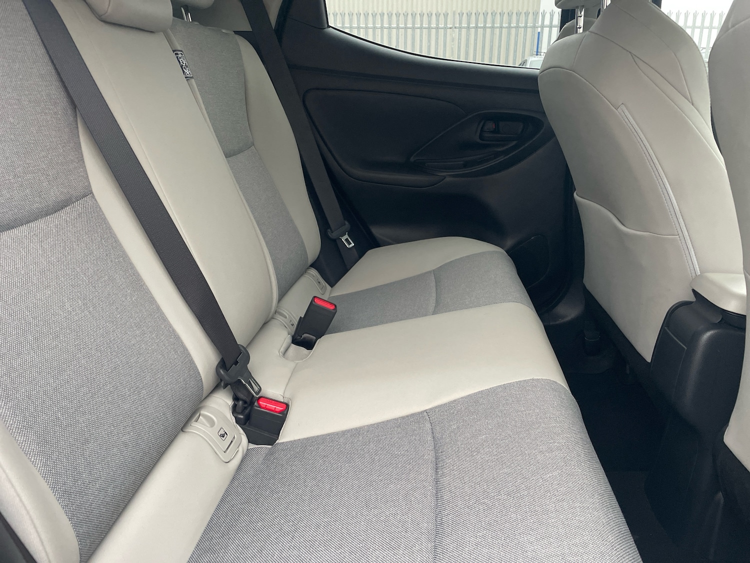 Used Toyota Yaris 2022 for sale - 76310028: Photo 10