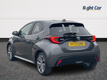 Used Toyota Yaris 2022 for sale - 76310028: Photo 3