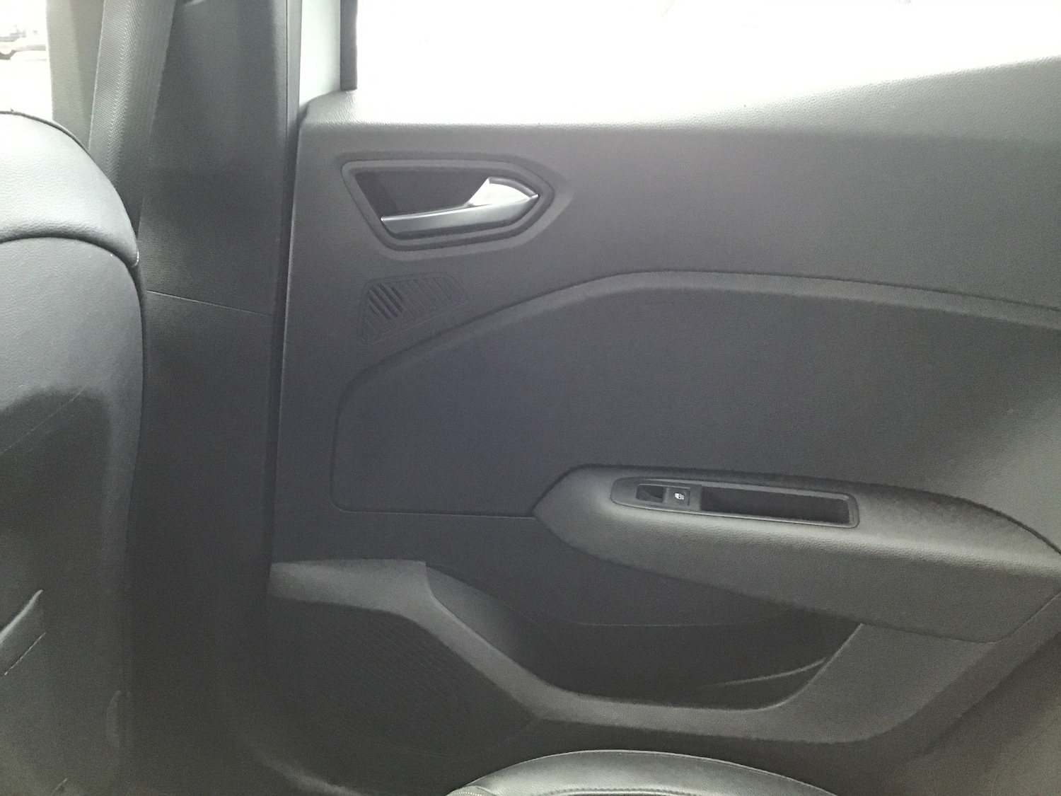 Used Renault Clio 2022 for sale - 77316103: Photo 11