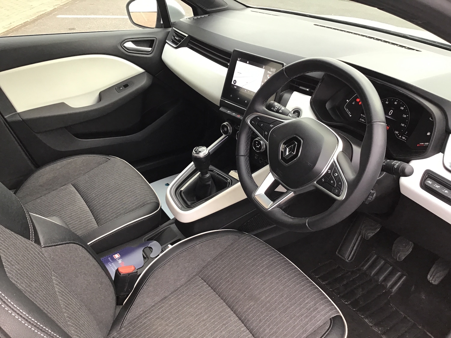 Used Renault Clio 2022 for sale - 77316103: Photo 6