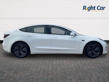 Used Tesla Model S 2019 for sale - 79567409: Photo