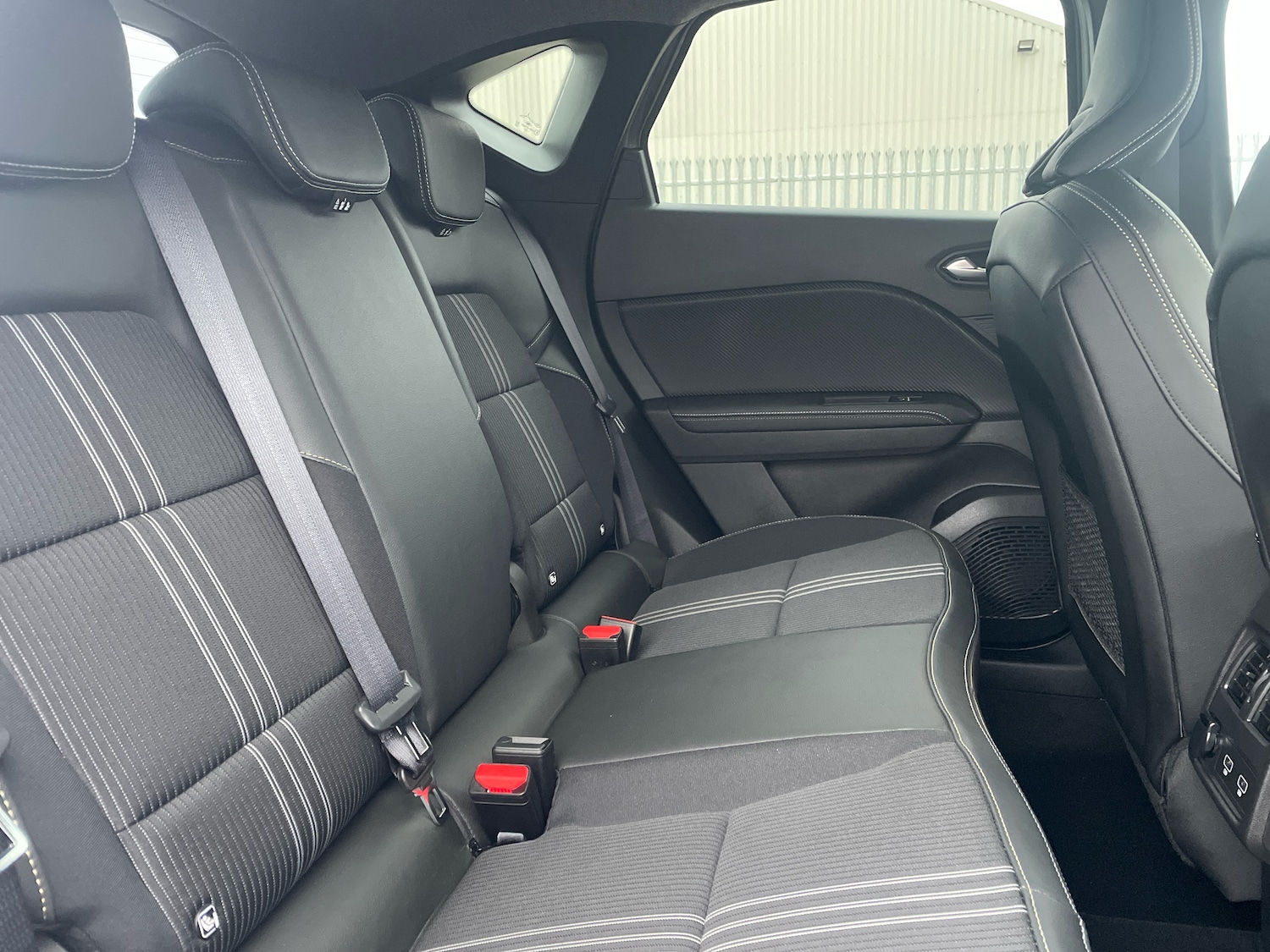 Used Renault Captur 2023 for sale - 76420149: Photo 10